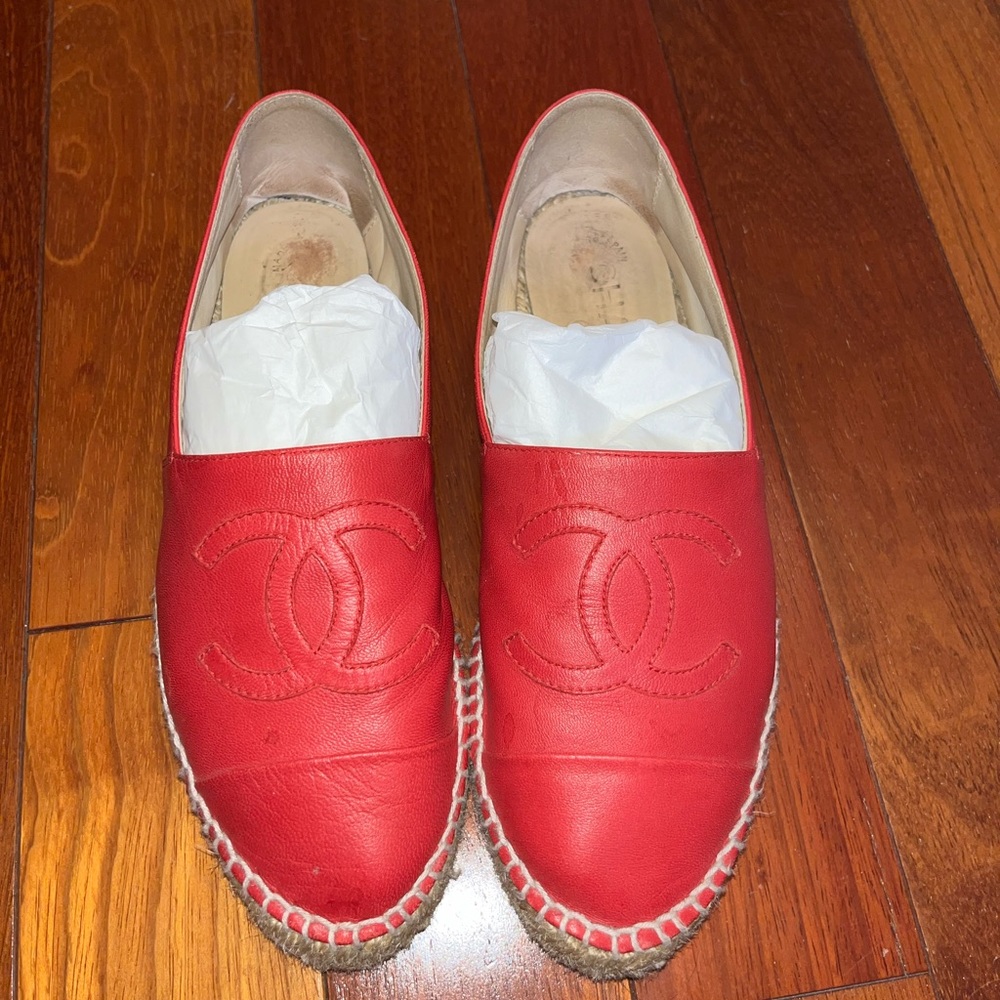 CHANEL Red Lambskin Espadrilles size 36